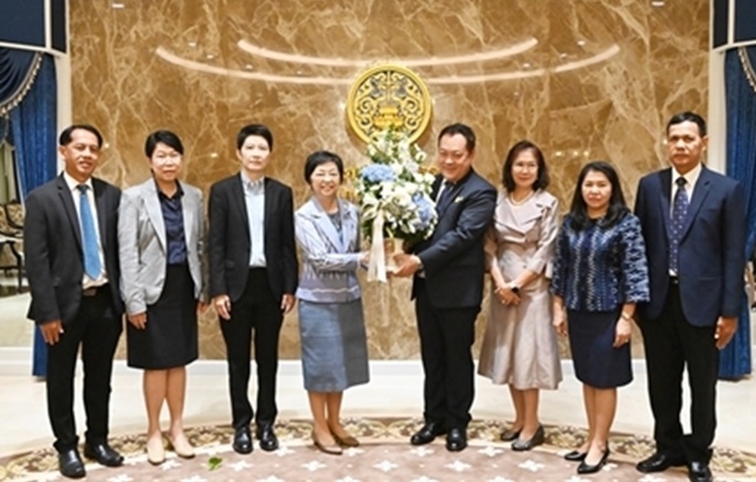 กรมบังคับคดี ร่วมแสดงความยินดี กับ รัฐมนตรีว่าการกระทรวงยุติธรรม เนื่องในโอกาสเข้าปฏิบัติหน้าที่เป็นวันแรก